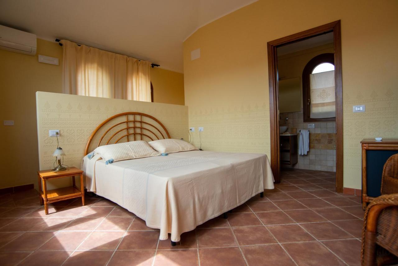 S'ena Hotel *