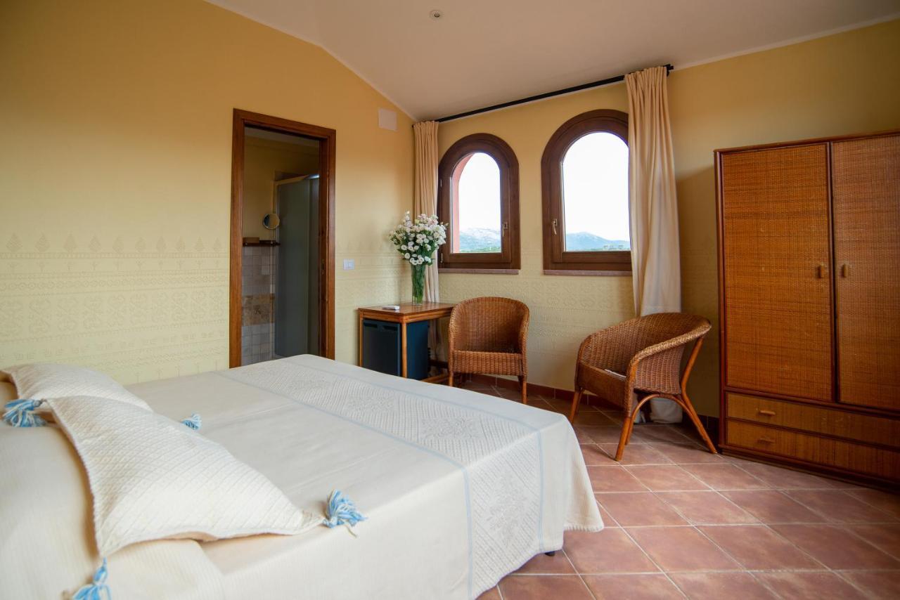 Hotel S'ena